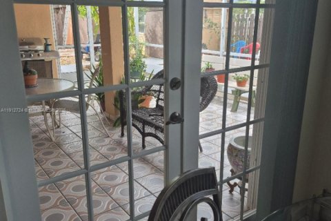 Villa ou maison à vendre à Miami, Floride: 3 chambres, 197.42 m2 № 1968590 - photo 7