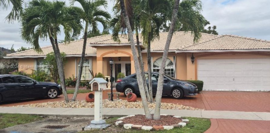 Villa ou maison à Miami, Floride 3 chambres, 197.42 m2 № 1968590