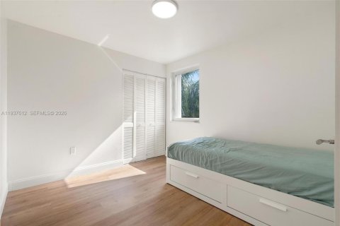 Adosado en alquiler en Miami, Florida, 3 dormitorios, 117.99 m2 № 1996658 - foto 13