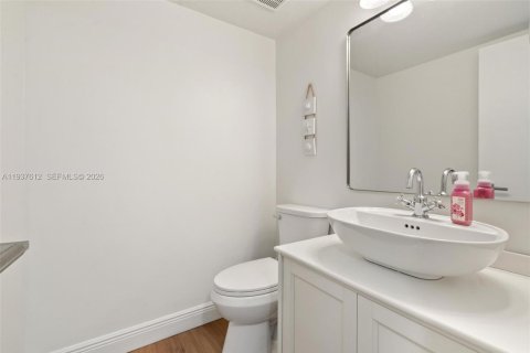 Adosado en alquiler en Miami, Florida, 3 dormitorios, 117.99 m2 № 1996658 - foto 15