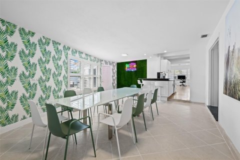 Снять в аренду виллу или дом в Форт-Лодердейл, Флорида 5 спален, 244.43м2, № 1957785 - фото 26