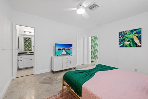 Снять в аренду виллу или дом в Форт-Лодердейл, Флорида 5 спален, 244.43м2, № 1957785 - фото 20