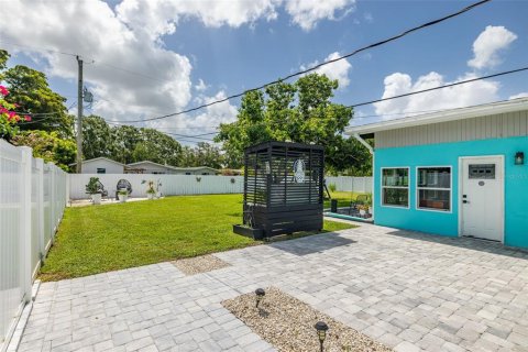 House in Bradenton, Florida 3 bedrooms, 141.68 sq.m. № 1851881 - photo 28