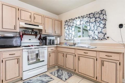 Villa ou maison à vendre à North Port, Floride: 2 chambres, 109.16 m2 № 1903554 - photo 8