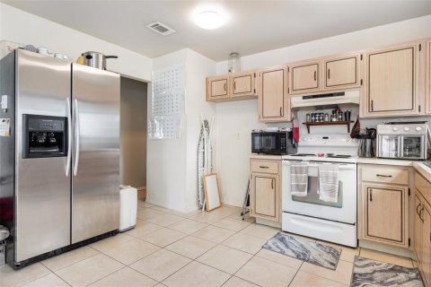 Villa ou maison à vendre à North Port, Floride: 2 chambres, 109.16 m2 № 1903554 - photo 6