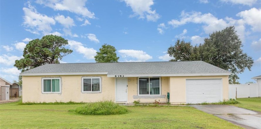 Casa en North Port, Florida 2 dormitorios, 109.16 m2 № 1903554