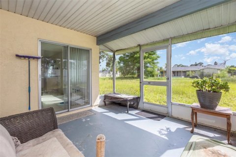 Villa ou maison à vendre à North Port, Floride: 2 chambres, 109.16 m2 № 1903554 - photo 16