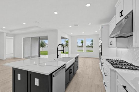 Villa ou maison à vendre à Winter Garden, Floride: 4 chambres, 252.42 m2 № 2427331 - photo 8