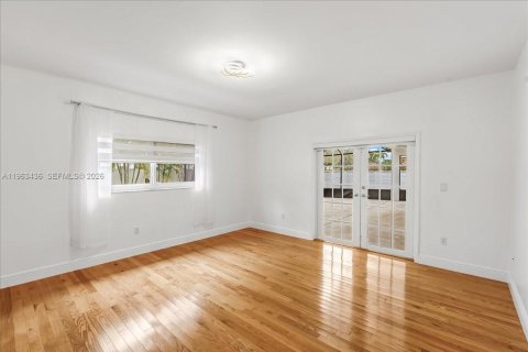 Купить виллу или дом в Майами-Лейкс, Флорида 4 спальни, 223.34м2, № 2027111 - фото 16