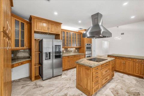 Купить виллу или дом в Майами-Лейкс, Флорида 4 спальни, 223.34м2, № 2027111 - фото 30