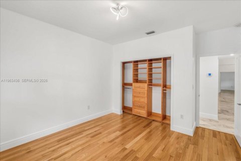 Купить виллу или дом в Майами-Лейкс, Флорида 4 спальни, 223.34м2, № 2027111 - фото 25