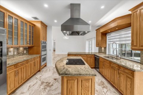 Купить виллу или дом в Майами-Лейкс, Флорида 4 спальни, 223.34м2, № 2027111 - фото 4