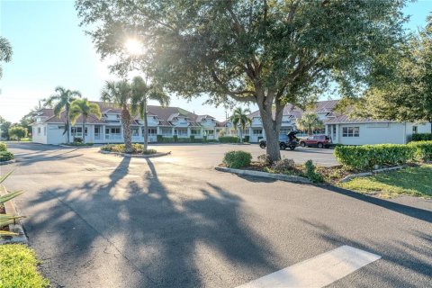 Immobilier commercial à louer à Punta Gorda, Floride № 2414993 - photo 12