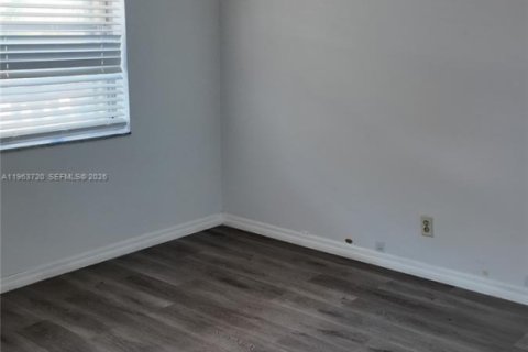 Condominio en alquiler en Davie, Florida, 2 dormitorios, 92.9 m2 № 2025645 - foto 18