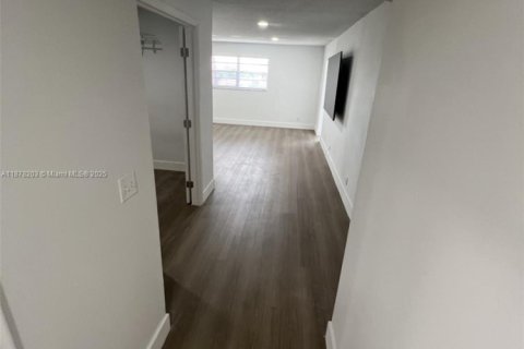 Copropriété à louer à Boca Raton, Floride: 2 chambres, 95.69 m2 № 1980921 - photo 2