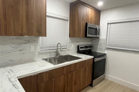 Villa ou maison à louer à Tavernier, Floride: 2 chambres, 156.63 m2 № 2026072 - photo 9