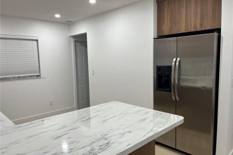 Villa ou maison à louer à Tavernier, Floride: 2 chambres, 156.63 m2 № 2026072 - photo 2