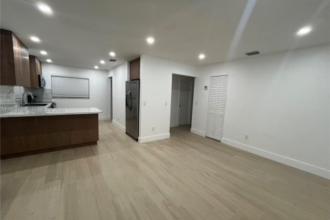 Villa ou maison à louer à Tavernier, Floride: 2 chambres, 156.63 m2 № 2026072 - photo 4