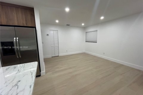 Villa ou maison à louer à Tavernier, Floride: 2 chambres, 156.63 m2 № 2026072 - photo 5