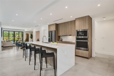 Adosado en venta en Miami, Florida, 4 dormitorios, 232.26 m2 № 1814381 - foto 6