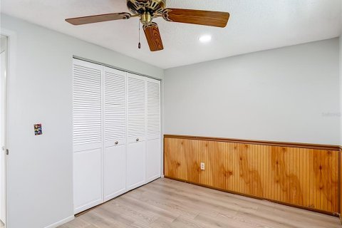House in Tampa, Florida 3 bedrooms, 160.35 sq.m. № 2205022 - photo 24