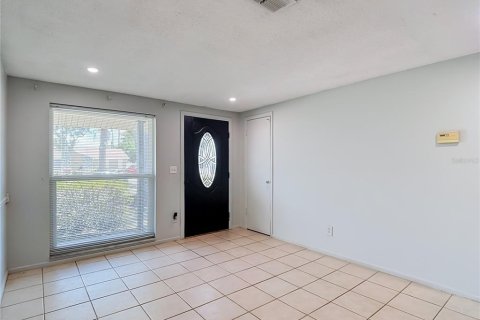 House in Tampa, Florida 3 bedrooms, 160.35 sq.m. № 2205022 - photo 6
