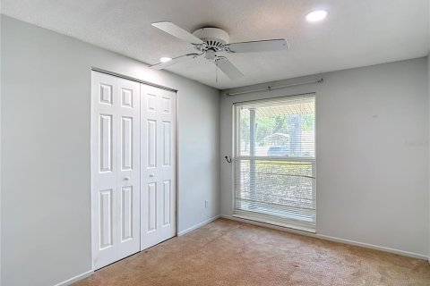 House in Tampa, Florida 3 bedrooms, 160.35 sq.m. № 2205022 - photo 20
