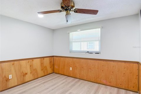 House in Tampa, Florida 3 bedrooms, 160.35 sq.m. № 2205022 - photo 22