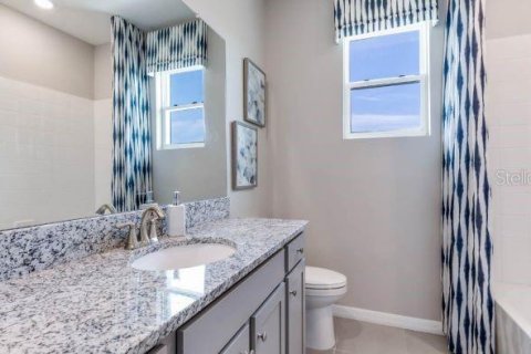House in Lakewood Ranch, Florida 3 bedrooms, 145.39 sq.m. № 1773346 - photo 9