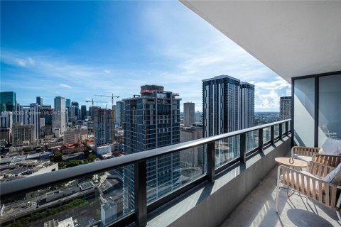 Condo in Miami, Florida, 1 bedroom  № 1943518 - photo 30