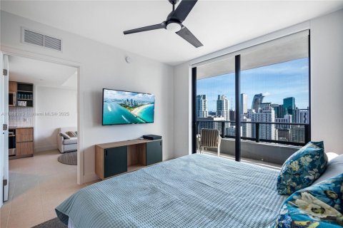 Condo in Miami, Florida, 1 bedroom  № 1943518 - photo 7
