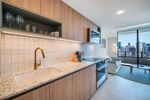 Condo in Miami, Florida, 1 bedroom  № 1943518 - photo 8