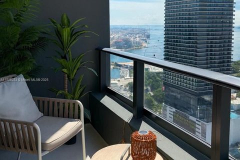 Condo in Miami, Florida, 1 bedroom  № 1943518 - photo 28
