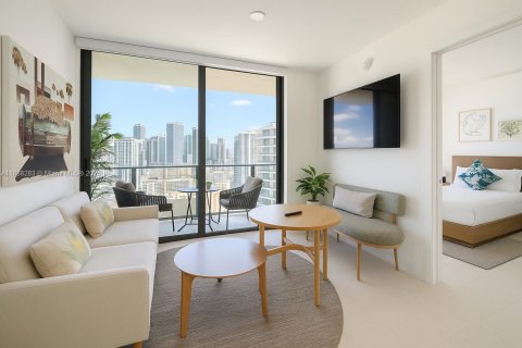 Condo in Miami, Florida, 1 bedroom  № 1943518 - photo 22