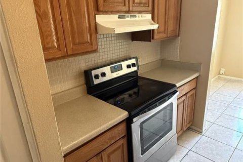 Condo in Tampa, Florida, 1 bedroom  № 1608172 - photo 3
