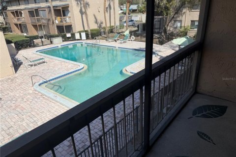 Condo in Tampa, Florida, 1 bedroom  № 1608172 - photo 15