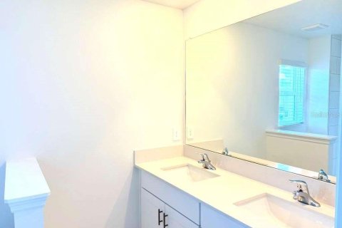 Townhouse in Palmetto, Florida 3 bedrooms, 166.02 sq.m. № 1893605 - photo 17