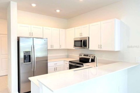 Townhouse in Palmetto, Florida 3 bedrooms, 166.02 sq.m. № 1893605 - photo 5