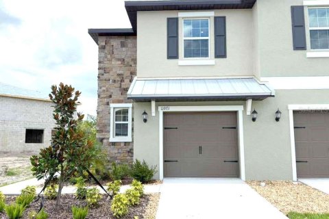 Townhouse in Palmetto, Florida 3 bedrooms, 166.02 sq.m. № 1893605 - photo 2