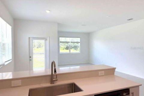 Townhouse in Palmetto, Florida 3 bedrooms, 166.02 sq.m. № 1893605 - photo 6