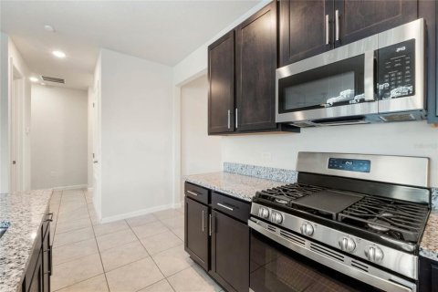 Casa en alquiler en Okahumpka, Florida, 3 dormitorios, 133.5 m2 № 1750230 - foto 14