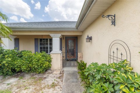 House in Cape Coral, Florida 3 bedrooms, 119.01 sq.m. № 1766130 - photo 4