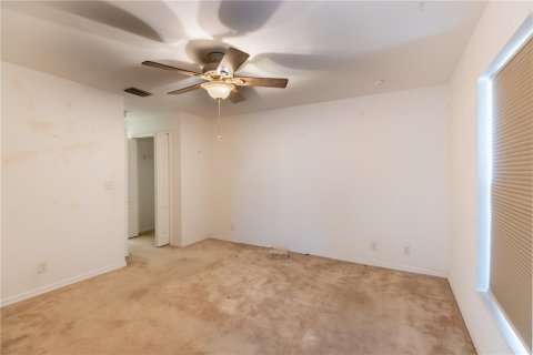 House in Cape Coral, Florida 3 bedrooms, 119.01 sq.m. № 1766130 - photo 19