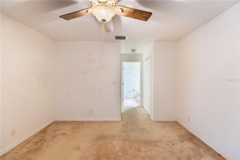 House in Cape Coral, Florida 3 bedrooms, 119.01 sq.m. № 1766130 - photo 20