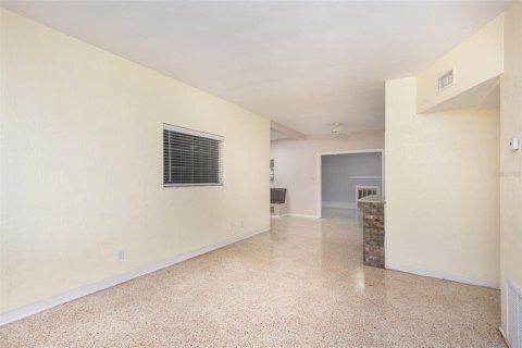 Villa ou maison à vendre à Holly Hill, Floride: 3 chambres, 122.45 m2 № 2142555 - photo 7