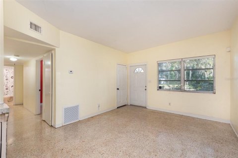 Villa ou maison à vendre à Holly Hill, Floride: 3 chambres, 122.45 m2 № 2142555 - photo 5