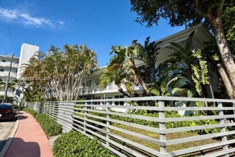 Condominio en alquiler en Miami Beach, Florida, 37.16 m2 № 2052280 - foto 3