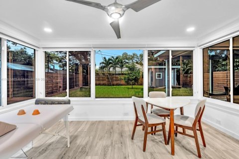 Casa en alquiler en Fort Lauderdale, Florida, 2 dormitorios, 101.73 m2 № 1794776 - foto 3