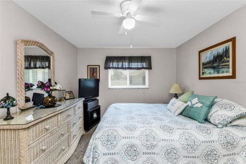 House in Punta Gorda, Florida 3 bedrooms, 199.93 sq.m. № 1900770 - photo 25