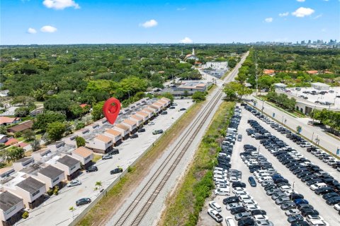Casa en alquiler en Miami Shores, Florida, 3 dormitorios, 88.44 m2 № 2071316 - foto 30